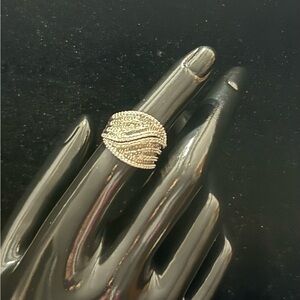 Elegant 925 Sterling Silver and Diamond Women's Ring